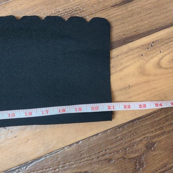 𝅺Soft Surroundings Petites Sadie Scalloped Ankle Pants - Picture 8 of 10